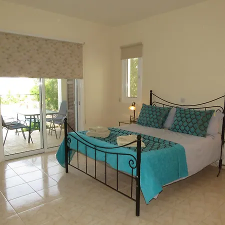 Panoramic Sea Views & Stunning Akamas Views - With Private Pool, Wifi, Ac & Bbq 4* Neo Chorio